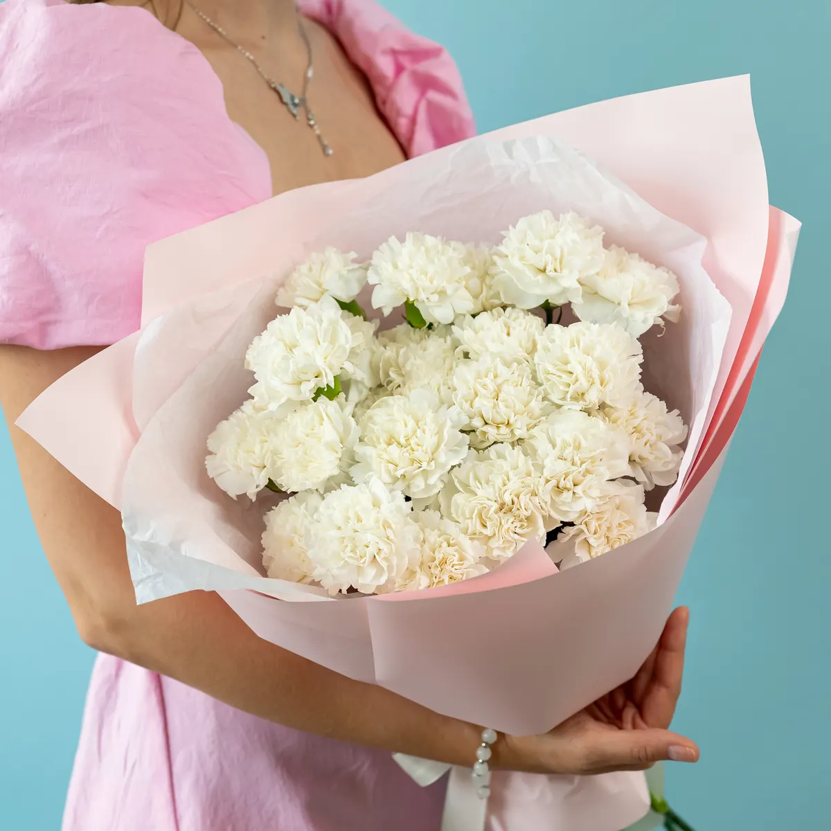 Белые диантусы 25 шт, ракурс 1 из 7