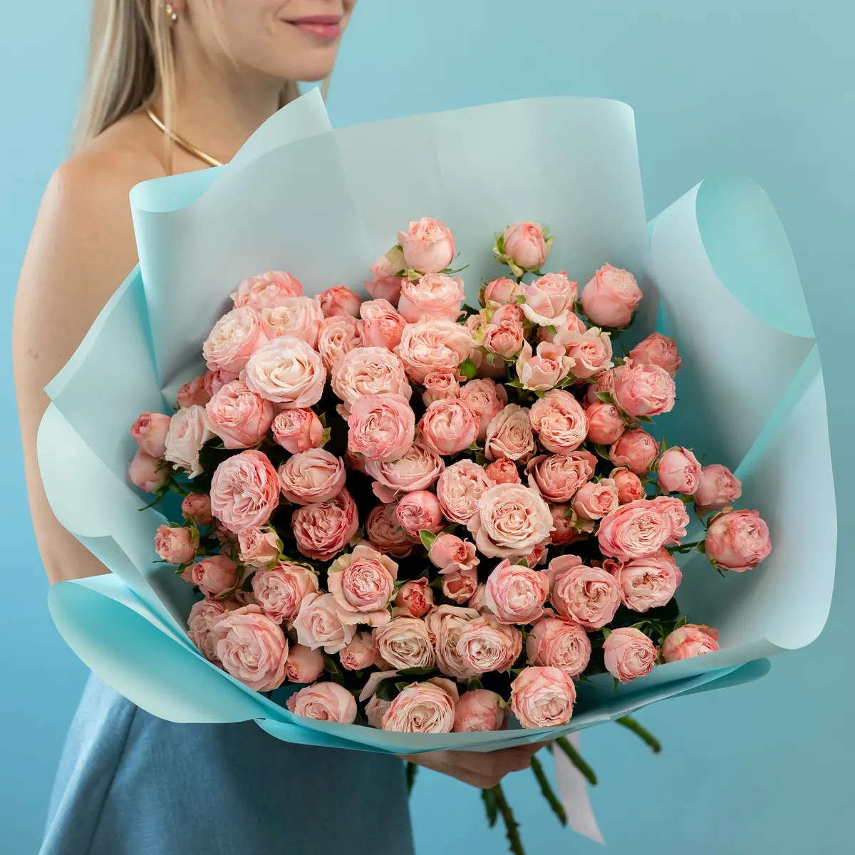 Кустовая роза (сорт бомбастик) 25 шт, ракурс 1 из 7