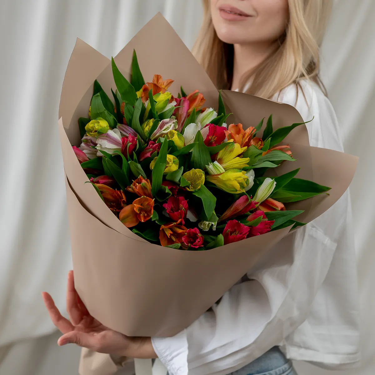 Альстромерия 11 шт, ракурс 1 из 7