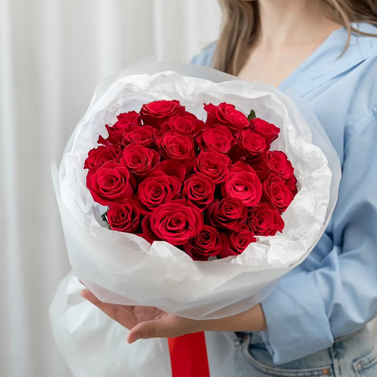 Роза красная 40 см Кения 25 шт, ракурс 1 из 7